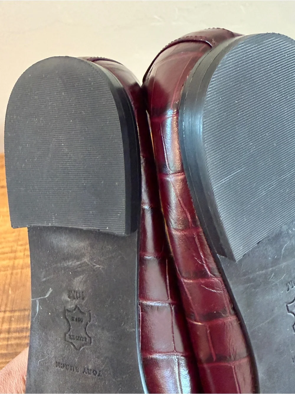 NWOT Tory Burch Cap Toe Ballet Flats in Burgundy Croc Embossed Leather sz 10M